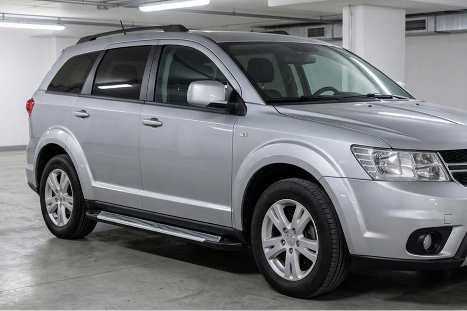 Fiat Freemont 2011–2016 Sidetrin Line (2 stk., aluminium) Image