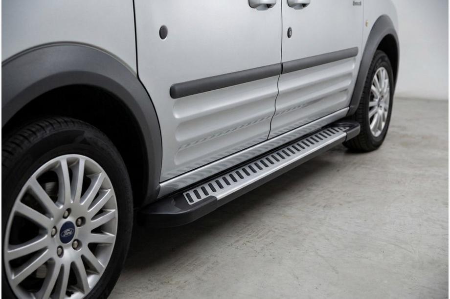 Ford Connect 2006–2009 Sidetrin Line (2 stk., aluminium) Image