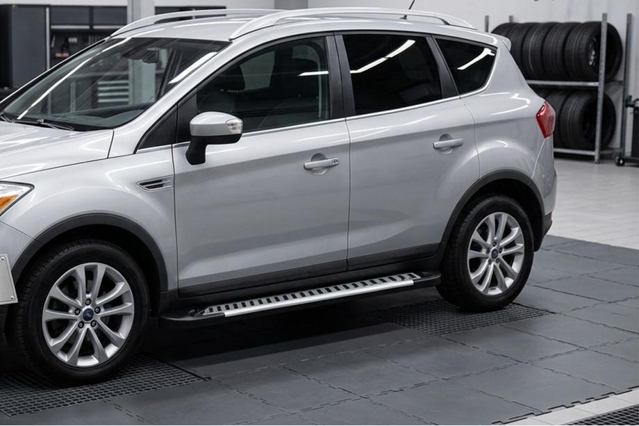Ford Kuga 2008–2013 Sidetrin Line (2 stk., aluminium) Image