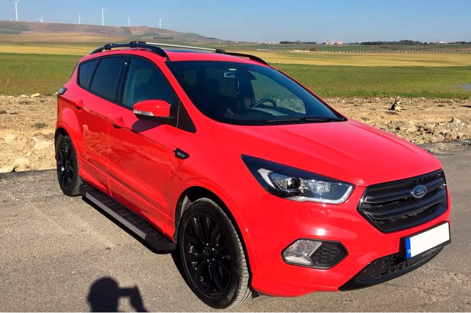 Ford Kuga/Escape 2013–2019 RedLine V1 sidestrin (2 stk., aluminium) Med sorte dørbeskyttere Foto 3