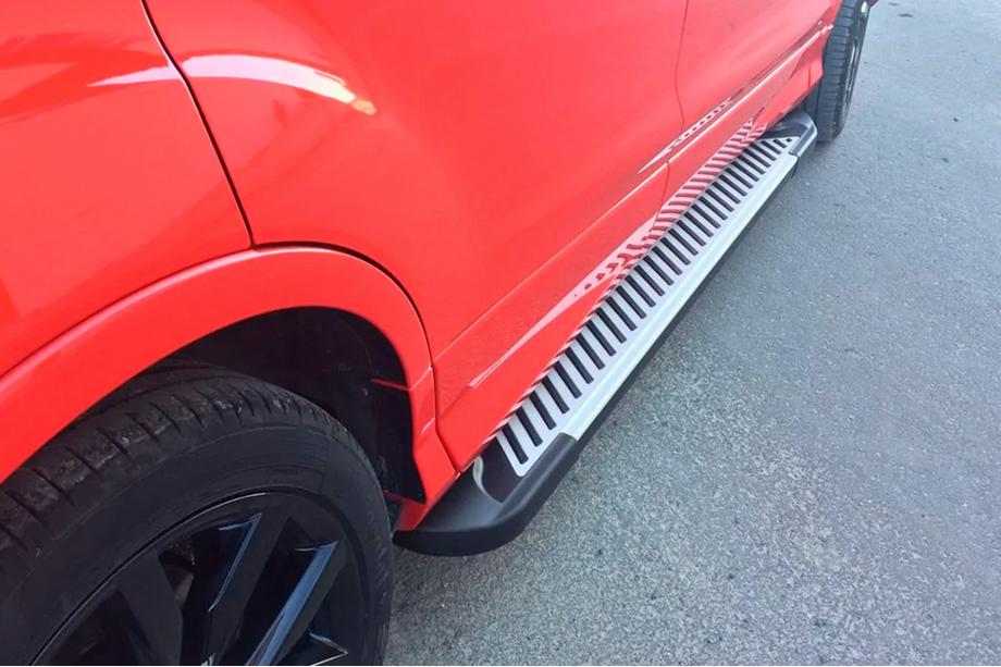Ford Kuga/Escape 2013–2019 Sidetrin Line (2 stk., aluminium) Med lakerede dørplader Image