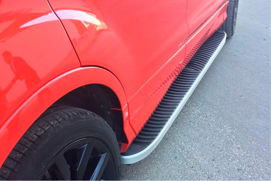 Ford Kuga/Escape 2013–2019 Sidetrin Tayga Grey (2 stk., aluminium) Med lakerede dørplader Foto 6