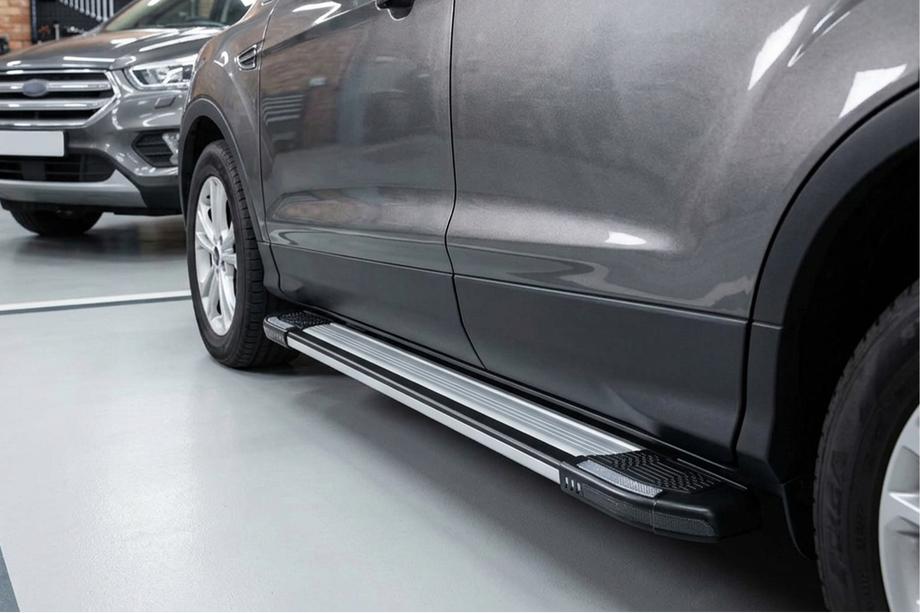Ford Kuga/Escape 2013–2019 Sidetrin Rainbow (2 stk., aluminium) Image