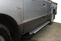 Ford Ranger 2007–2011 Sidetrin Allmond Grey (2 stk., aluminium) foto 1