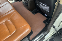 Toyota Land Cruiser 200 2007–2021 Gummimåtter Carsuit (2007-2012, brun) foto 8