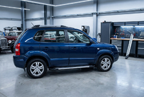 Hyundai Tucson JM 2004– Sidetrin Line (2 stk., aluminium) foto 1