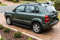 Hyundai Tucson JM 2004– Sidetrin Bosphorus Black (2 stk., aluminium) foto 1