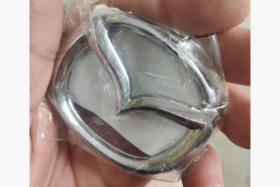 Mazda Nedsat Mazda-emblem (65 x 50 mm) Foto 4