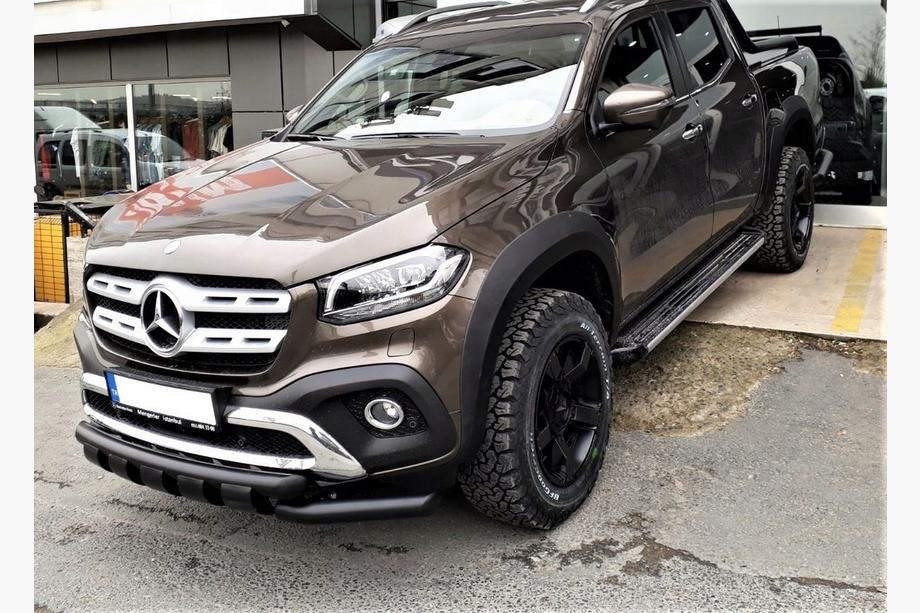 Mercedes X class 2017–2020 Frontbøjle Gronder (sort, 70 mm) Image