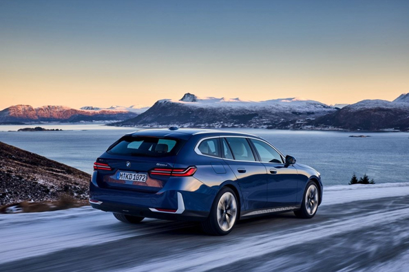 BMW 5 Series Touring (G61) 2024: Anmeldelse af stationcar