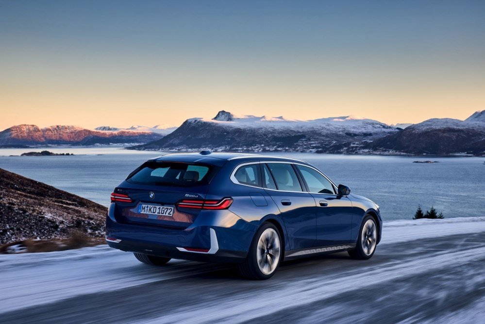 BMW 5 Series Touring (G61) 2024: Anmeldelse af stationcar