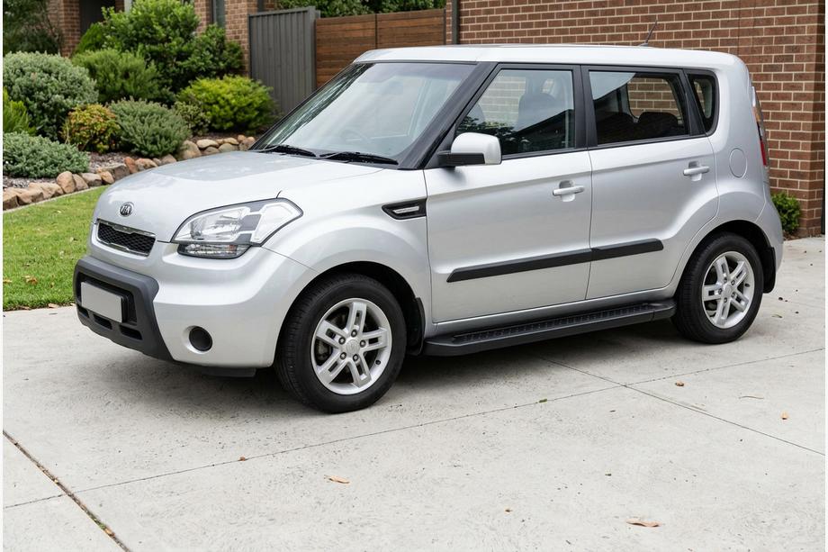 Kia Soul I 2008–2013 Allmond Black sidetrin (2 stk., aluminium) Image