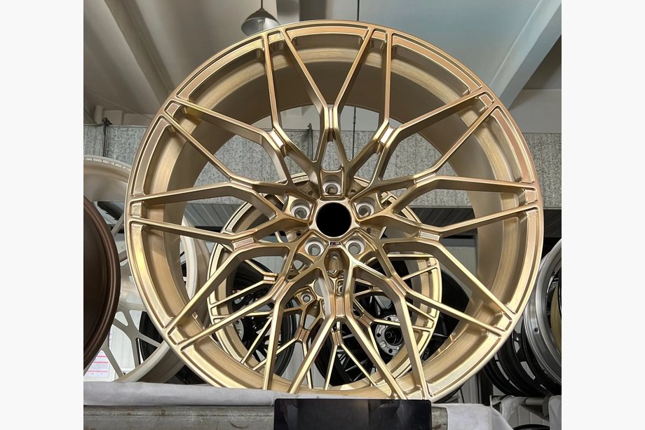 BMW 3-serie G20/G21 2018– OEM smedede fælge R19 R20 V1 (4 stk) Image