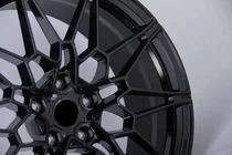 BMW 4-serie G22/23/26 2020– Smedede OEM fælge R19 R20 V4 (4 stk.) foto 3