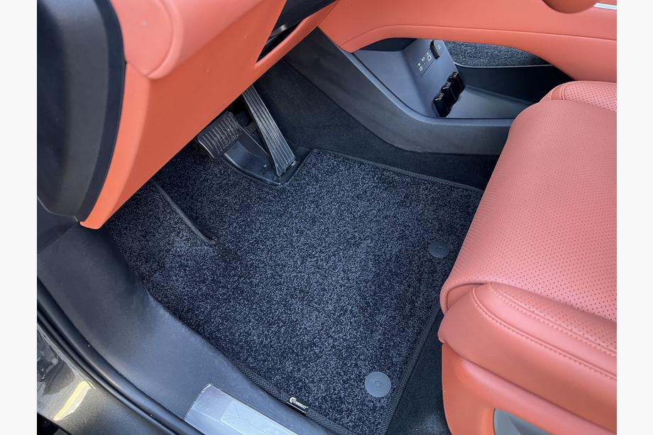 BYD Tang L 2025– Premium tekstilmåtter (3 rækker, sort) Image