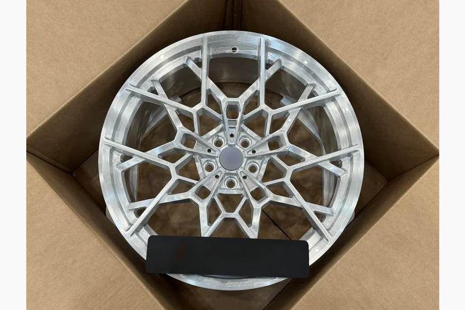 BMW 7-serie G70/G71 2022– Smedede fælge OEM R22 V2 (sæt med 4) Image