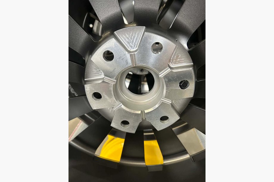Cadillac Escalade 2020– Smedede OEM-fælge R22 (4 stk.) Foto 8