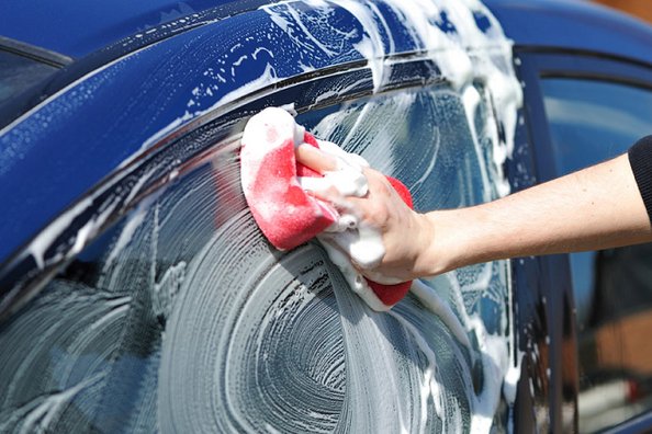 Sådan vælger du bilshampoo til håndvask