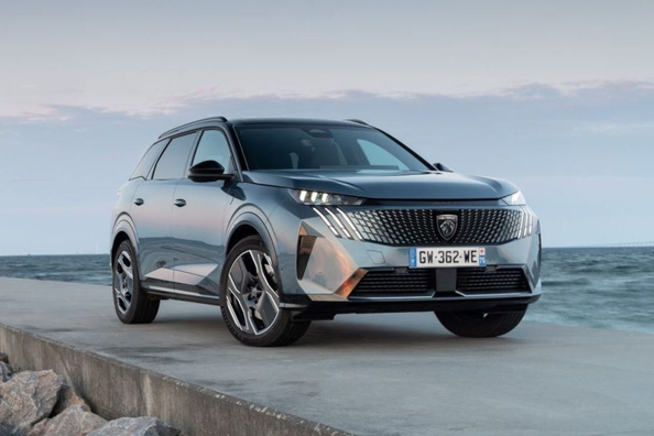 Test af hybrid Peugeot 5008 i tredje generation