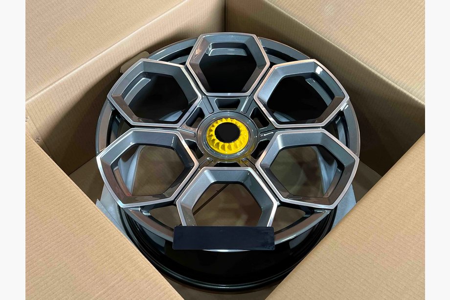 Lamborghini Huracan 2014– Smedede OEM fælge R20 V1 (4 stk.) Image