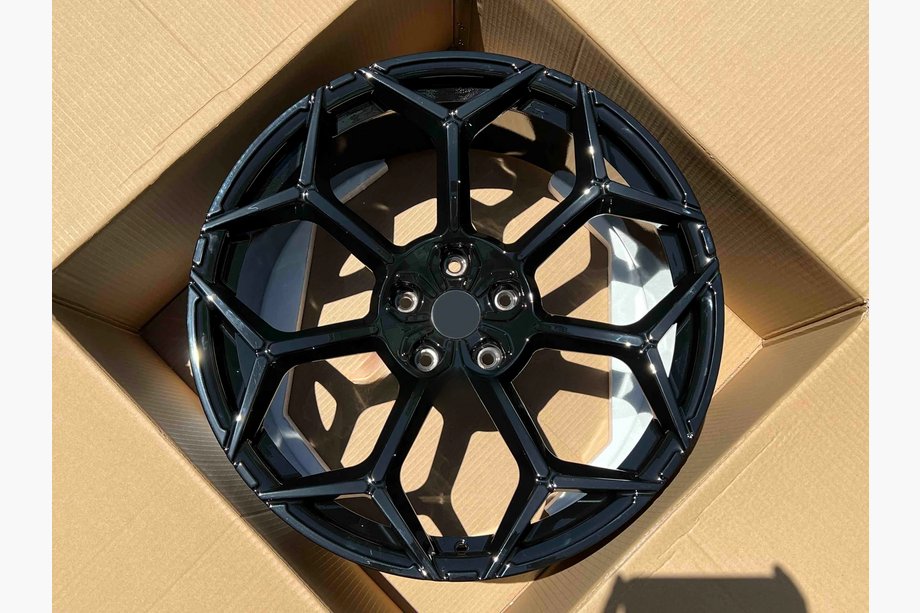 Lamborghini Urus 2018– Smedede OEM R23 V8 fælge (4 stk.) Image