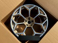 Lamborghini Urus 2018– Smedede OEM-fælge R24 (4 stk) foto 11