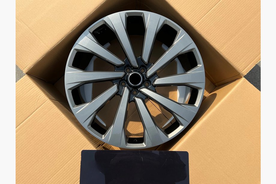 Range Rover V L460 2021– Smedede fælge OEM R24 V1 (4 stk) Image