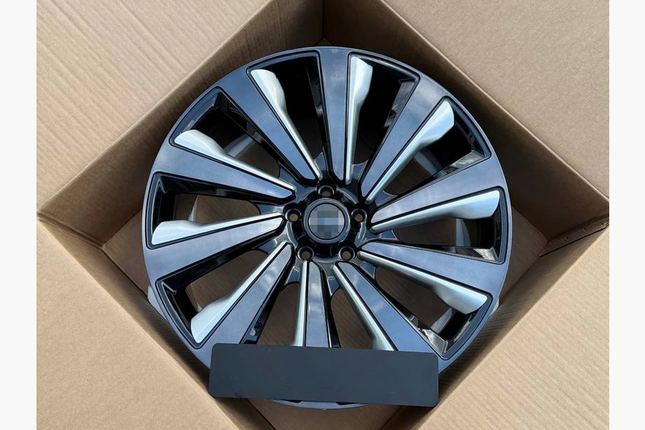 Range Rover V L460 2021– Smedede OEM-fælge R22 (4 stk.) Image