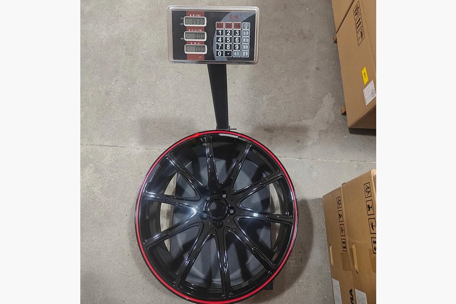 Mercedes CLA C117 2013–2019 Smedede OEM-fælge R22 (4 stk.) Foto 9