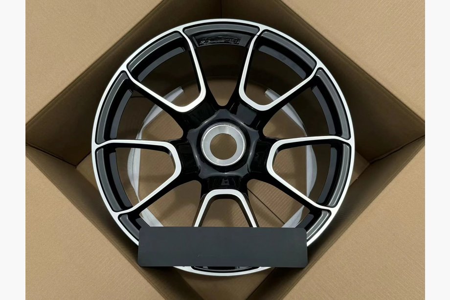 Porsche 911 (992) 2018– Smedede OEM-fælge R20 R21 V18 (4 stk) Image
