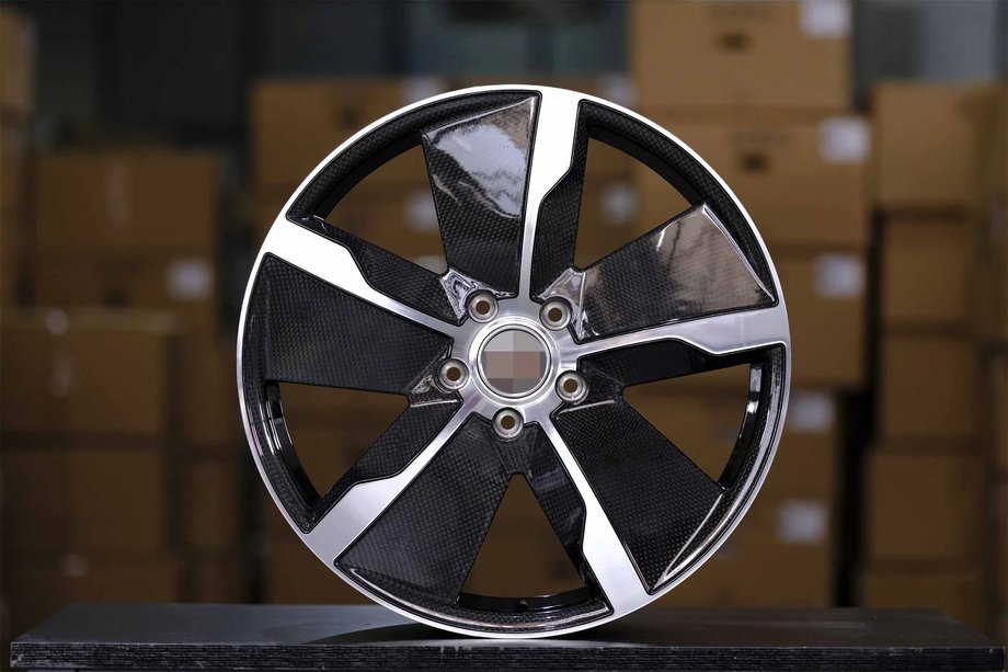 Porsche Taycan 2019– Smedede OEM fælge R20 (4 stk.) Image
