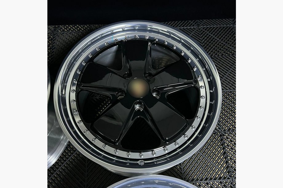Porsche 911 (991) 2011–2019 Smedede OEM fælge R20 V5 (4 stk.) Image