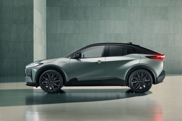 Toyota C-HR+ 2026 anmeldelse: Tekniske specifikationer, udstyrsniveauer, fotos Foto 3