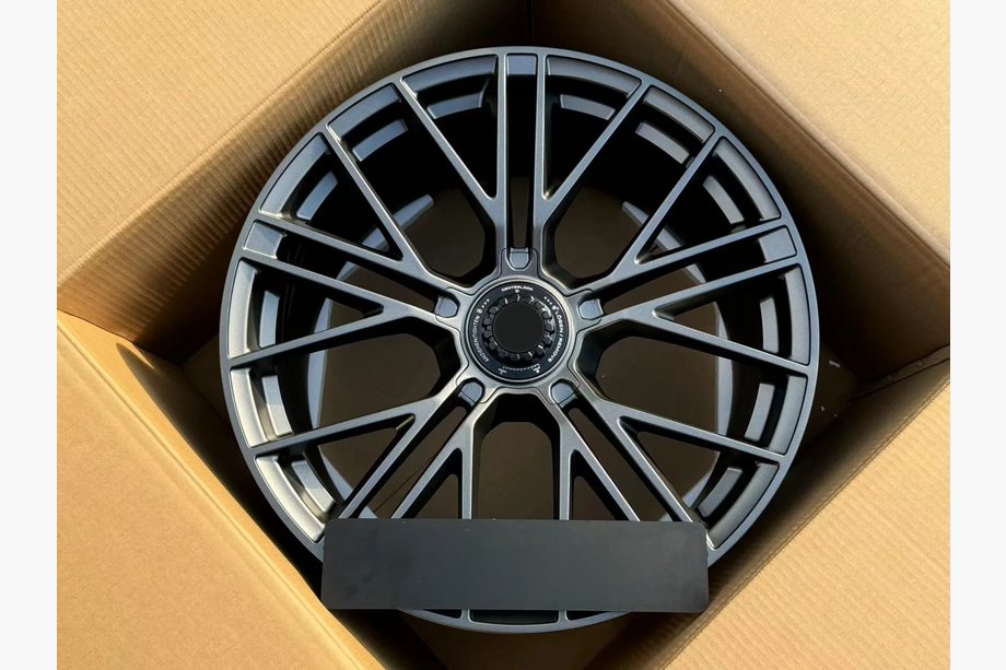 Porsche Panamera 2023– Smedede fælge OEM R21 V3 (4 stk) Image