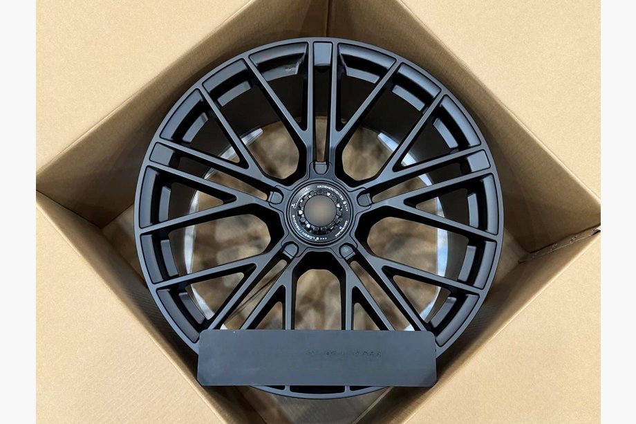 Porsche Panamera 2023– Smedede fælge OEM R21 V9 (4 stk.) Image