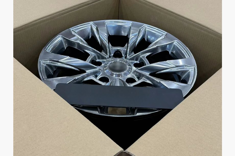 Toyota Land Cruiser 200 2007–2021 OEM smedede fælge R18 (4 stk.) Foto 4