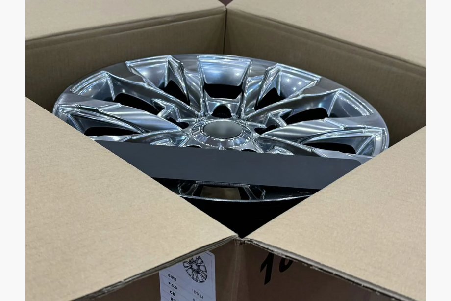 Toyota Land Cruiser 200 2007–2021 OEM smedede fælge R18 (4 stk.) Foto 5