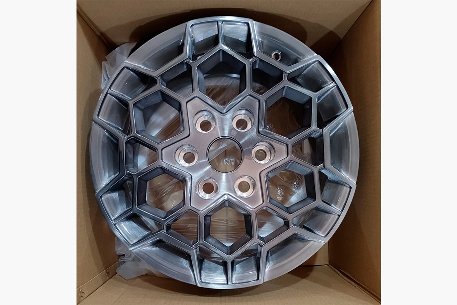 Toyota Land Cruiser Prado 250 2023– Smedede fælge OEM R17 (4 stk.) Image