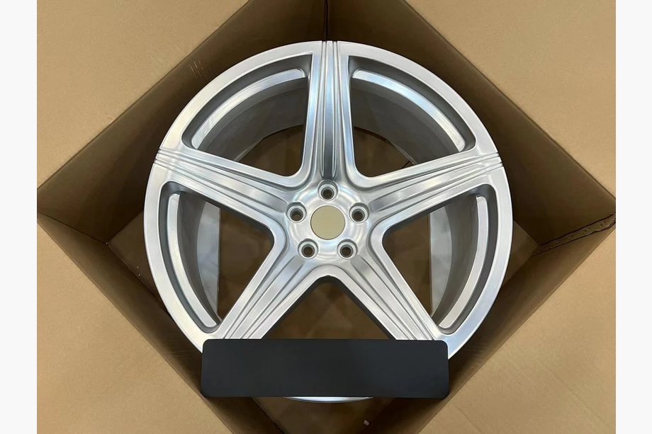 Ferrari 550 Smedede OEM fælge R20 V1 (4 stk.) Image