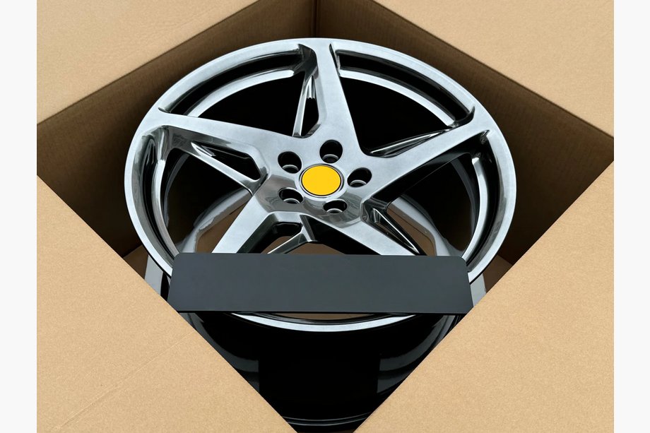 Ferrari 348 Smedede OEM fælge R19 (4 stk.) Foto 4