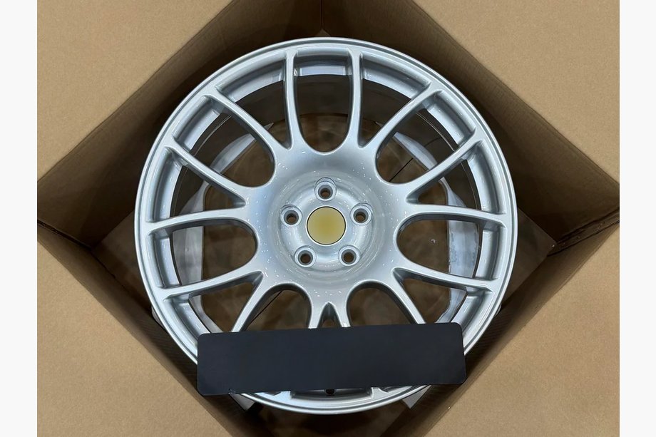 Ferrari 360 Smidde fælge OEM R19 V2 (4 stk.) Image