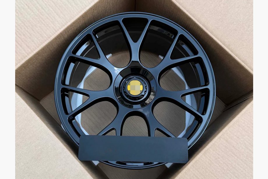 Ferrari 599 GTB Fiorano Smedede fælge OEM R20 V4 (4 stk.) Image
