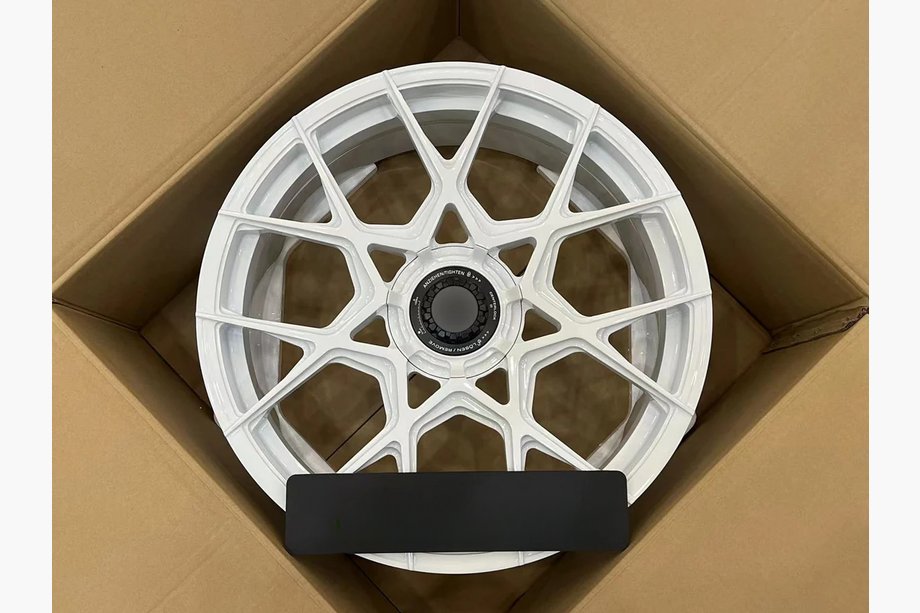 Lexus LFA 2010–2013 Smedede OEM fælge R20 V2 (4 stk) Image