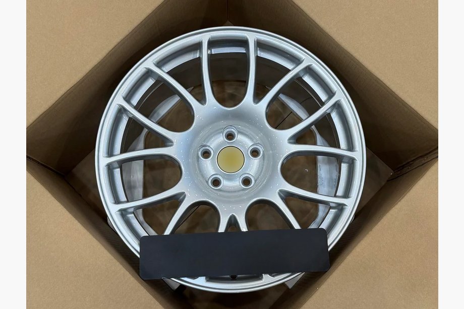 Lexus LFA 2010–2013 Smedede fælge OEM R20 V7 (4 stk) Image