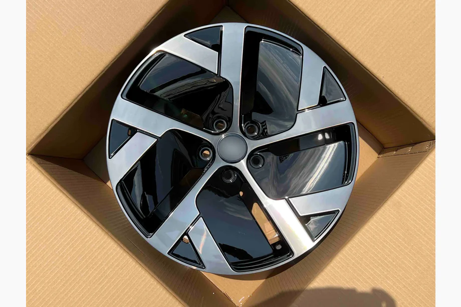 Lucid Air Smedede OEM fælge R19 V1 (4 stk.) Image