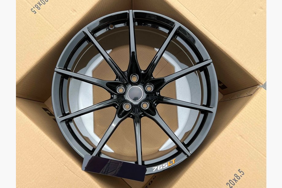 McLaren 765LT OEM smedede fælge R19 R20 V1 (4 stk) Image