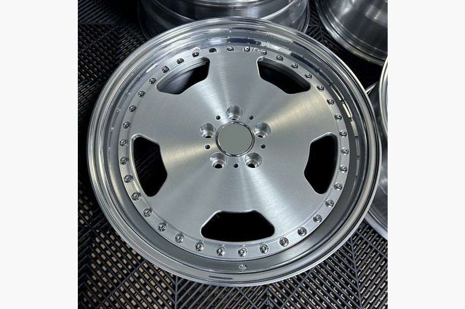Mercedes SL R129 1989–2001 Smedede OEM fælge R19 (4 stk.) Image
