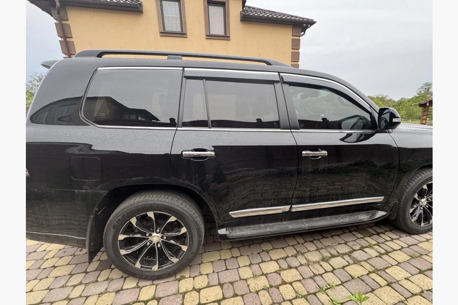 Toyota Land Cruiser 200 2007–2021 Vindafvisere med kromliste Niken Luxury (4 stk) Foto 6
