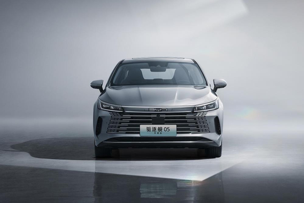 BYD Destroyer 05 DM-i: Anmeldelse af hybrid-sedanen 2024