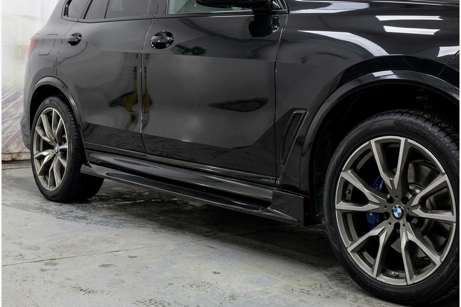 BMW X7 G07 2019– Sideskørter Paradigm Black Knight V3 Image